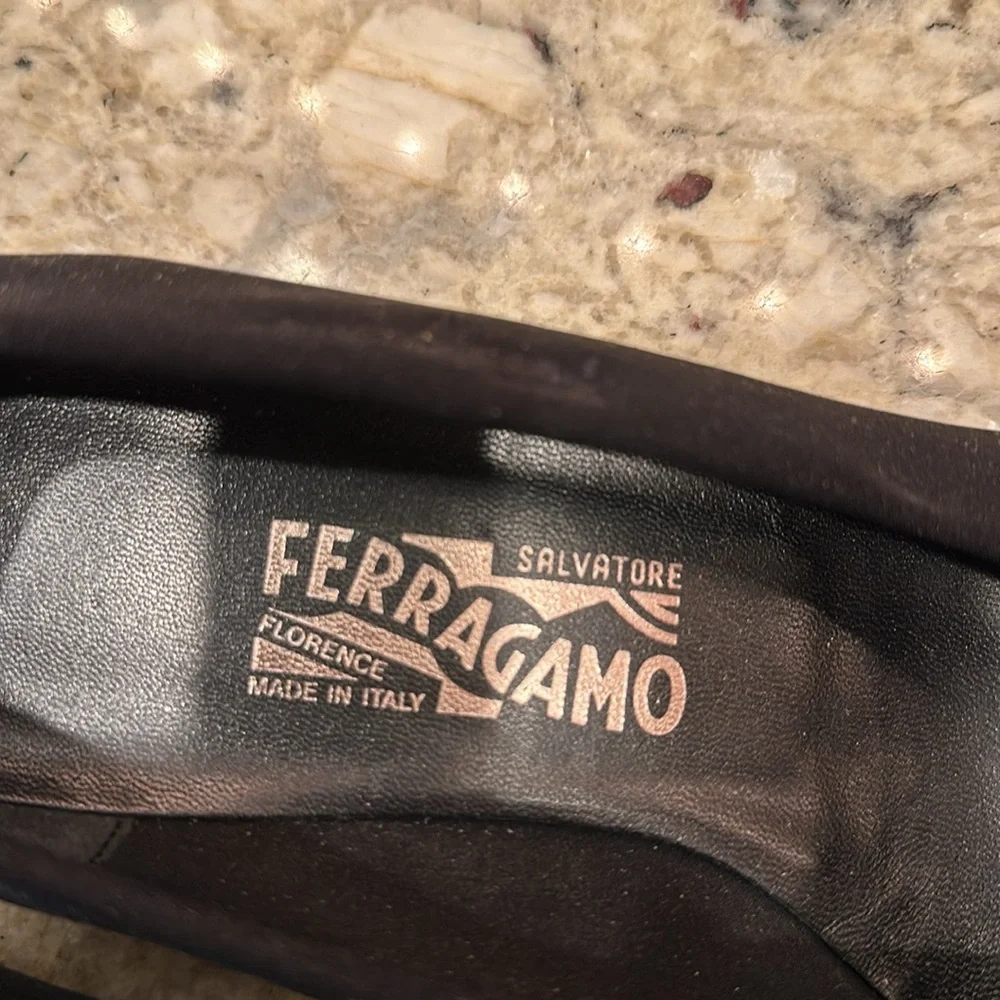Salvatore Ferragamo flats, black, Sz 9B - Picture 4 of 6